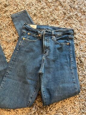 GAP Women's Skinny Leg Denim Jeans in Blue